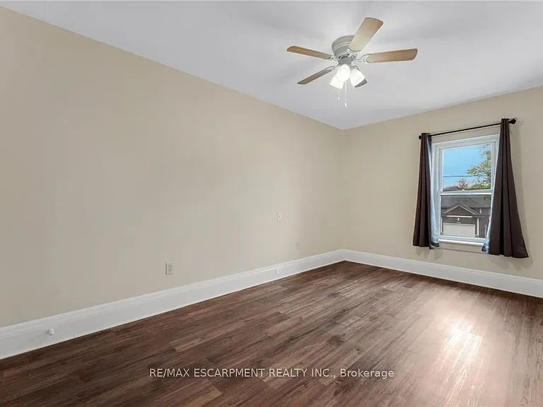 112 Oakland Ave — Photo 20