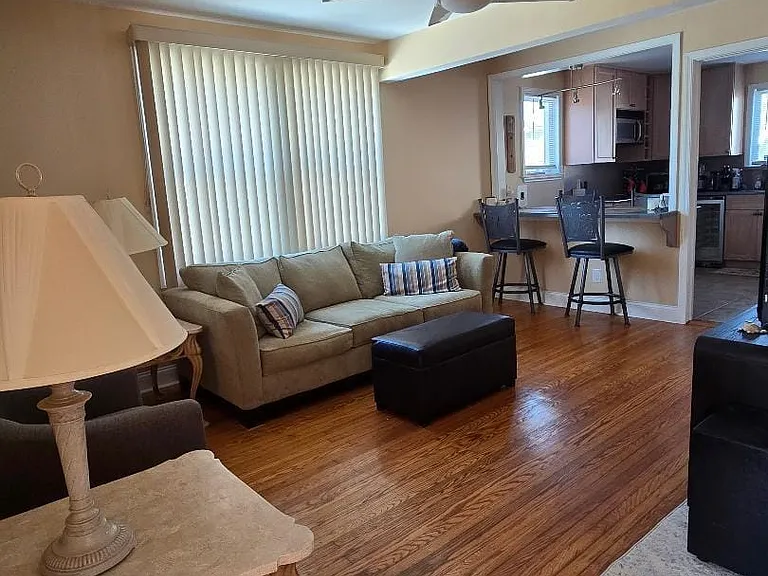 231 N Wyoming Ave — Photo 4
