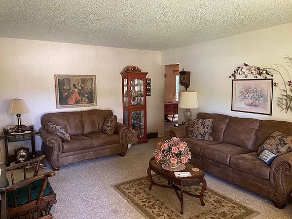 3rd image of 3398 Oakland Grand