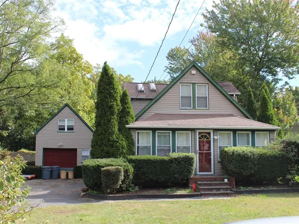 1915 Julia Goldbach Avenue, Ronkonkoma, NY 11779