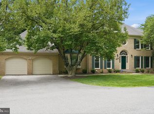 9213 Mistwood Dr, Potomac, MD 20854