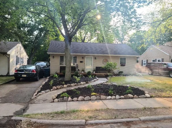 25 Mason Ave N, Battle Creek, MI 49037