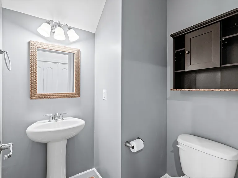 1020 Fairway Ln — Photo 19