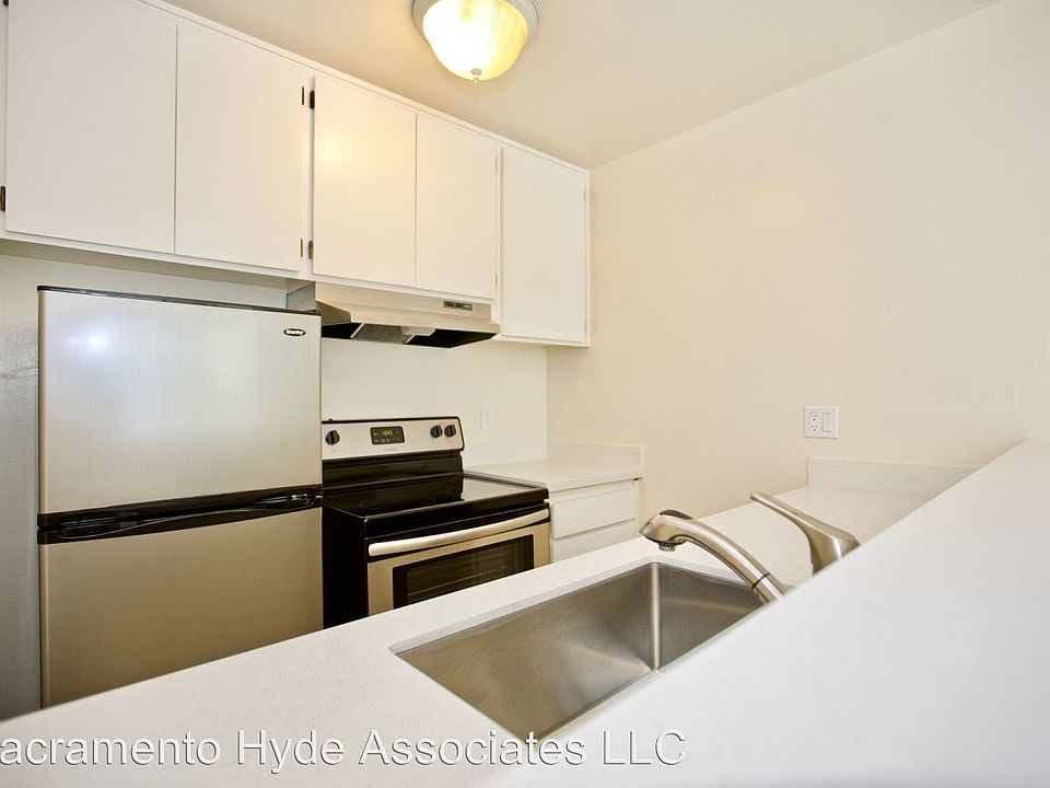 1st image of 1490 Sacramento St APT 1H