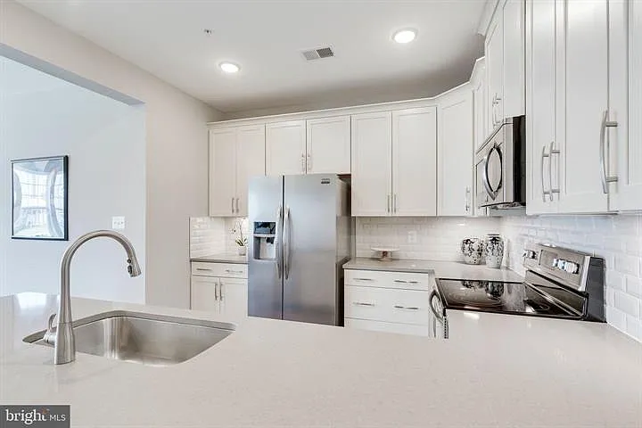 9703 Tealbriar Dr — Photo 12
