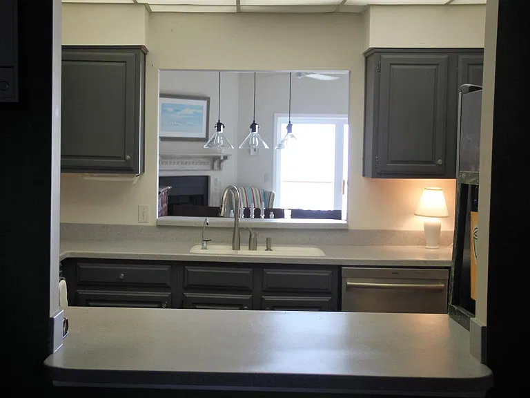 701 Beach Ave #203 — Photo 10