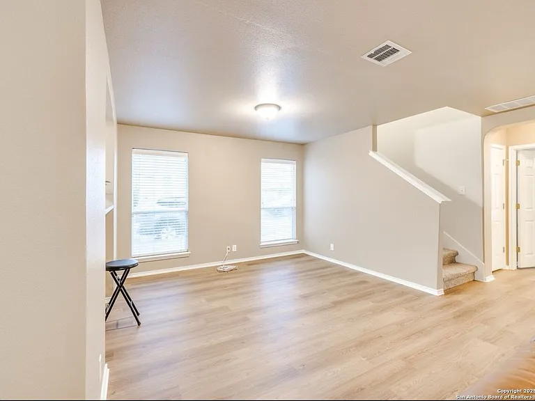 10915 Toscana Isle — Photo 12