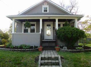 728 Loomis St, Jackson, MI 49202