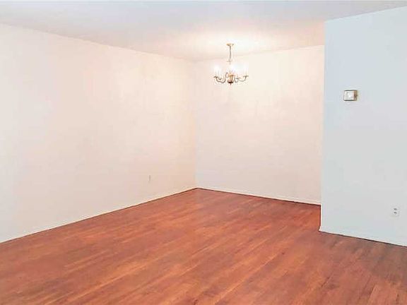 5th image of 23-15 126th St #23-15