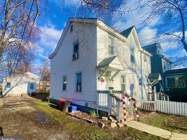 19 W Griffith St, Penns Grove, NJ 08069