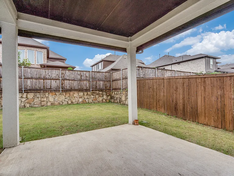 9448 Middle Ground Pl — Photo 31