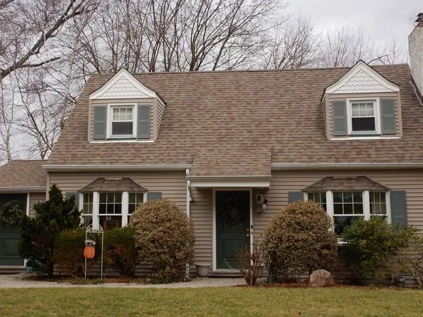 20 Sunrise Dr, Hawthorne, NJ 07506