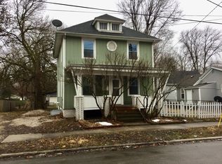 510 Seminary Ave, Bloomington, IL 61701