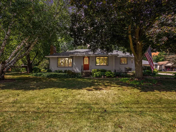 7655 Hazel Dr, Jenison, MI 49428