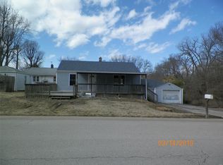 549 Saint Clair Rd, Fairview Heights, IL 62208