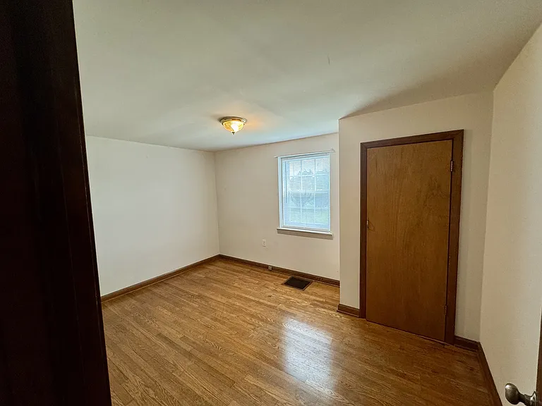1393 Saratoga Ave — Photo 15