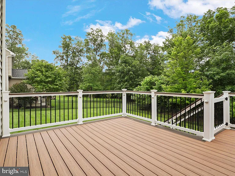 41595 Revival Dr — Photo 26