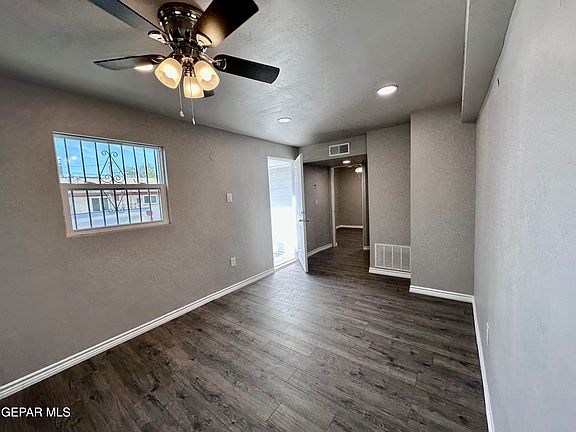 5th image of 4808 N Stevens St