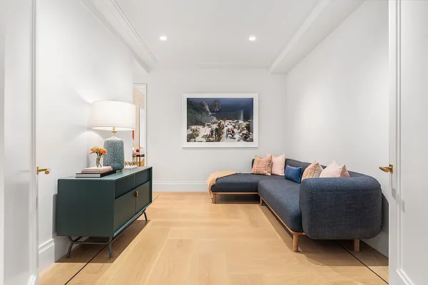 Rented by Nest Seekers International | media 27