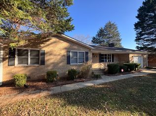 1801 Alderwood Dr, Greensboro, NC 27409