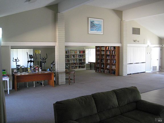 3rd image of 117 Walnut Circle