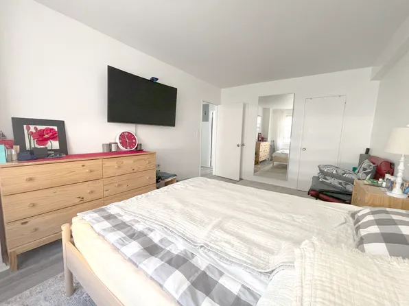 2940 West 5th Street image 21 of 28