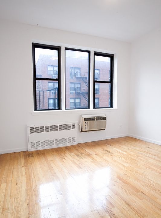 2nd image of 234 E 83rd St APT 4B