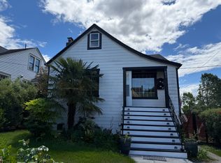 851 NW 56th St, Seattle, WA 98107