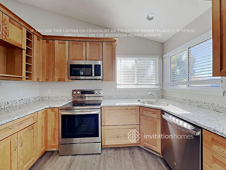 2970 Harrisburg Way — Photo 8