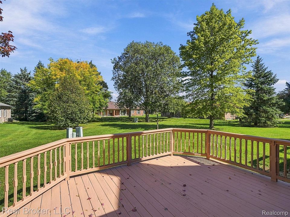 14745 Mystic Ct, photo 8