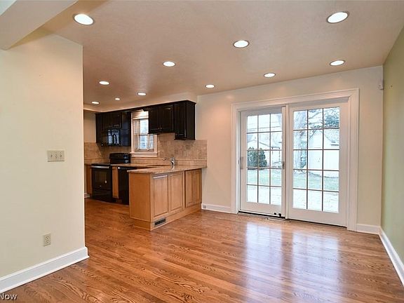 3rd image of 1254 Worton Blvd