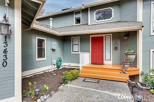 2nd image of 13430 NE 115th Ct