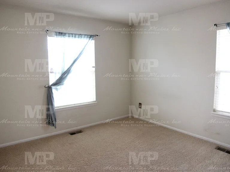 3826 Eclipse Ln — Photo 14