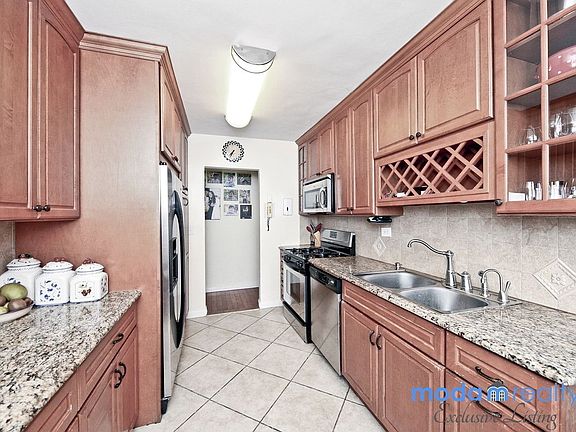4th image of 3755 Henry Hudson Pkwy APT 2F