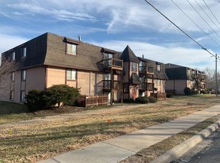 940 N 2nd St #J, Leavenworth, KS 66048