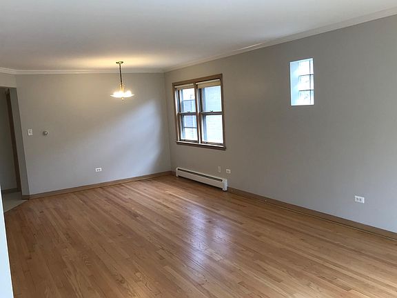 2nd image of 5408 W Berteau Ave APT 2