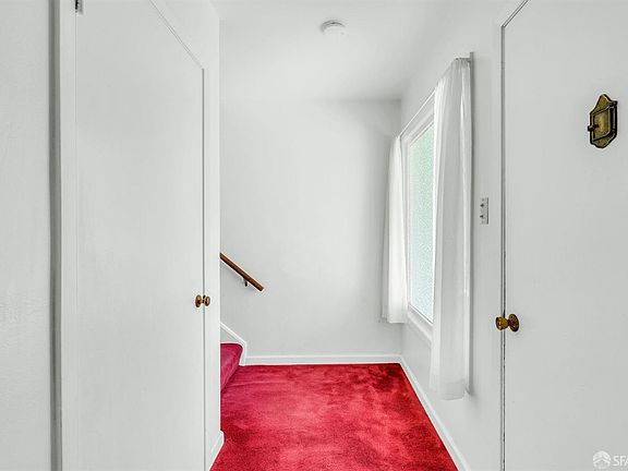 4th image of 973 Hillside Blvd