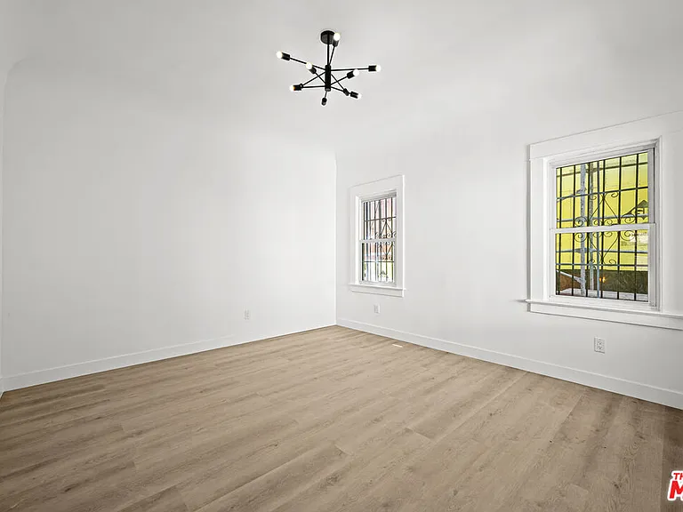 1246 N Formosa Ave — Photo 10