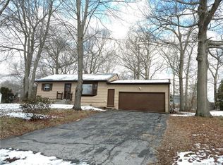 14 Vermont Dr, Oakdale, CT 06370