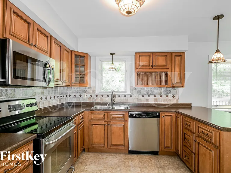 382 Beaver Lake Dr — Photo 6