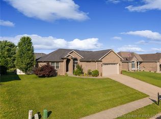 3806 Muirfield Dr, New Albany, IN 47150