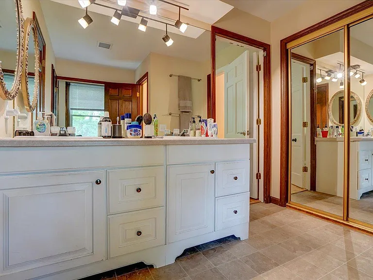 210 Shiloh Dr — Photo 22