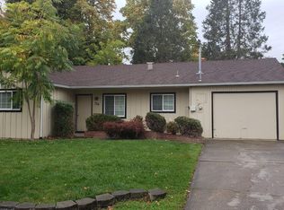 714 NE Memorial Dr, Grants Pass, OR 97526