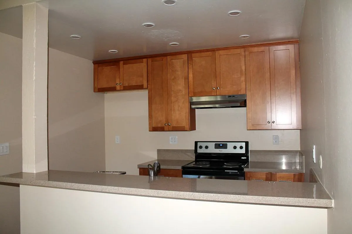Building Photo - 851 Domingo Dr #27