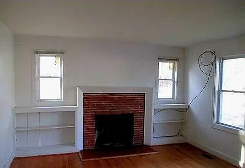 3rd image of 2417 Byron St