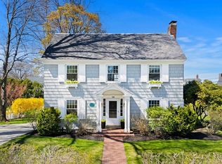 168 Hovey St, Lowell, MA 01852