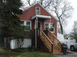 4 Saint James Dr, Sound Beach, NY 11789