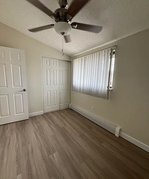Orchard Glen Apartments — Photo 98