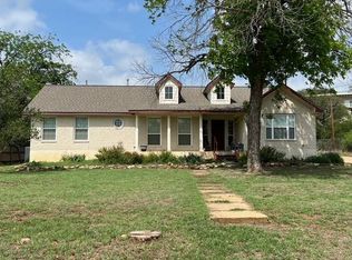 404 Lemburg St, Mason, TX 76856