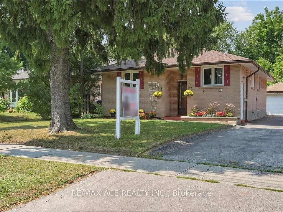 26 Oakridge Dr #MAIN